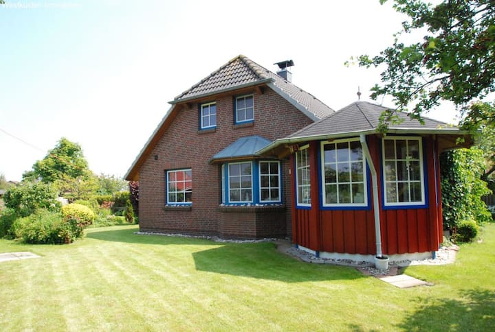 Moderne Nordseekate direkt unter dem Deich - Häuser zur Miete in ...