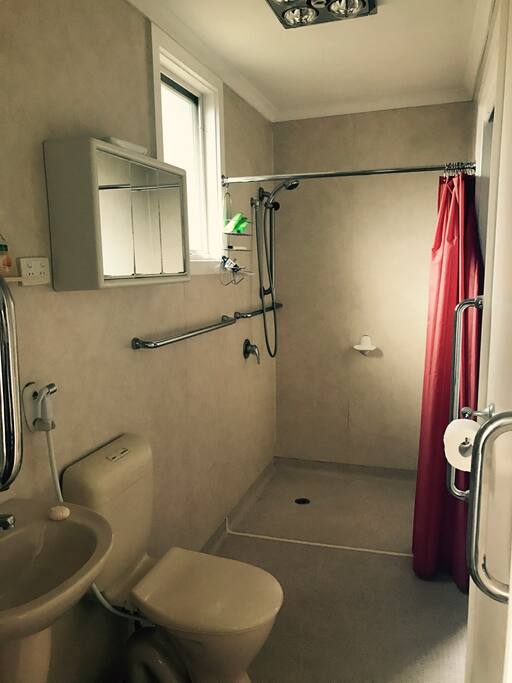 Simple bathroom