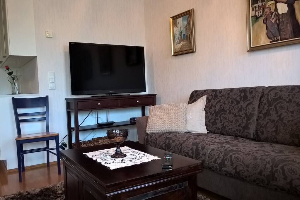 Use wifi, watch TV, listen the radio or connect your laptop to TV ...