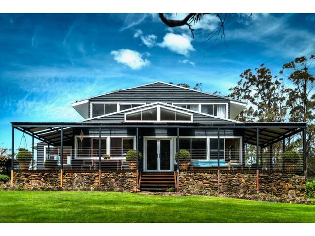 Airbnb Ebor Holiday Rentals Places To Stay New South