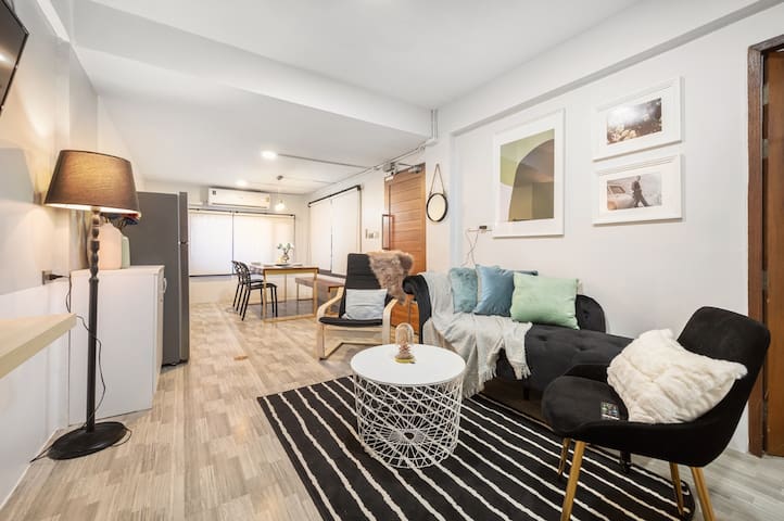 Spacious 4BR Family | Chatuchak Market | 12 sleeps