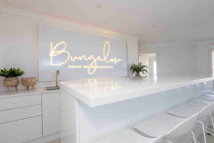 Bungalow – Luxury Beach House – Cervantes WA gallery image 3