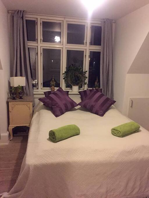 Nice big room in cozy Køge with tv.