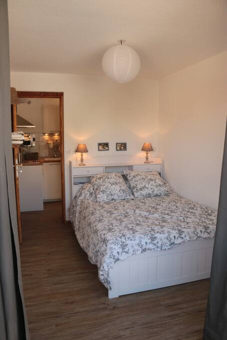 Chambre parents: balcon vue sur les pistes