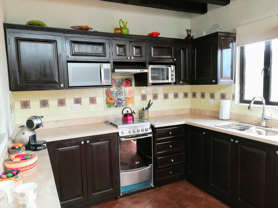Full kitchen.