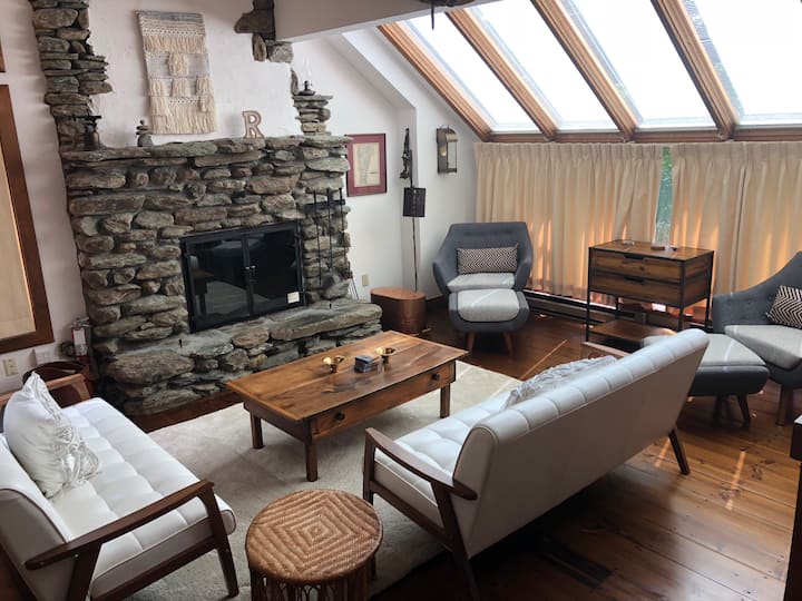 Hawk Resort Townhouse Townhouses for Rent in Plymouth, Vermont, United States Airbnb