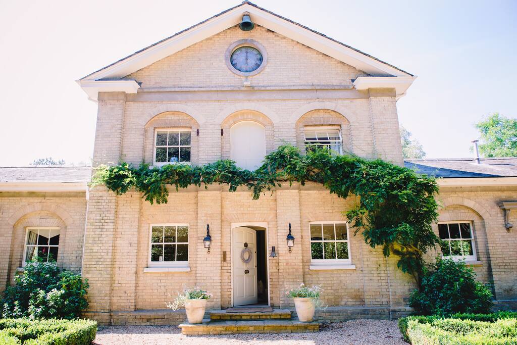 Classic Georgian exterior