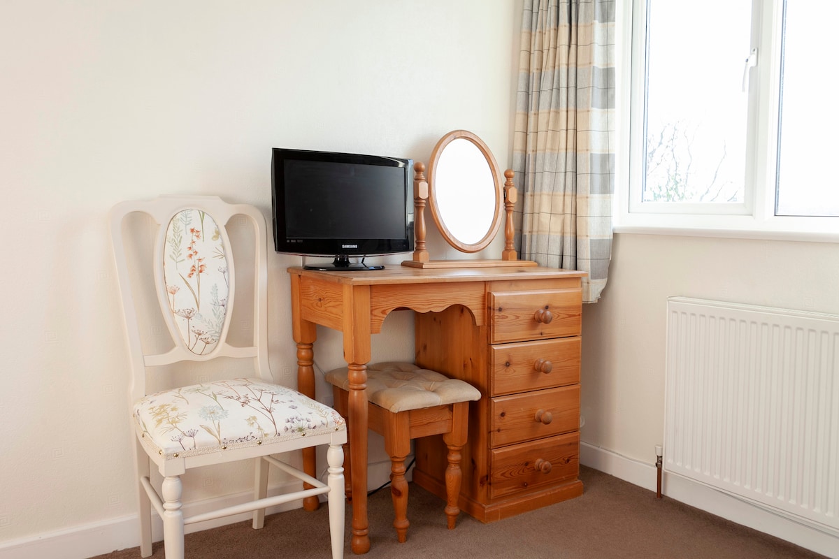 A lovely place to get ready for the day!