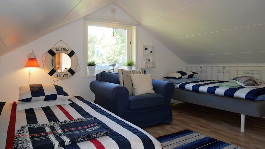 Twin room with breakfast