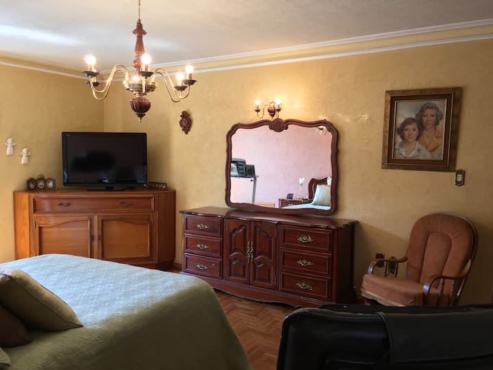 غرفة النوم الكرز