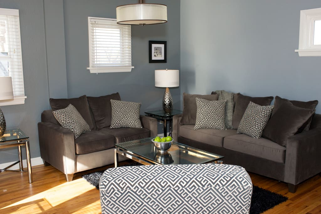 Spacious living room