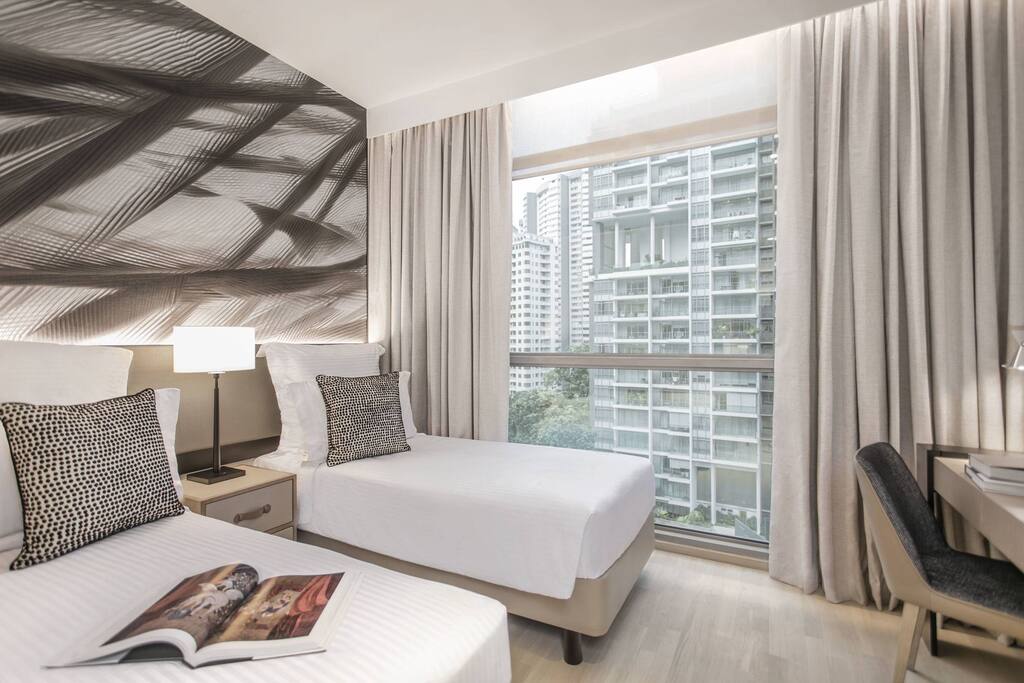Cozy Guest Room with 2 Single Beds