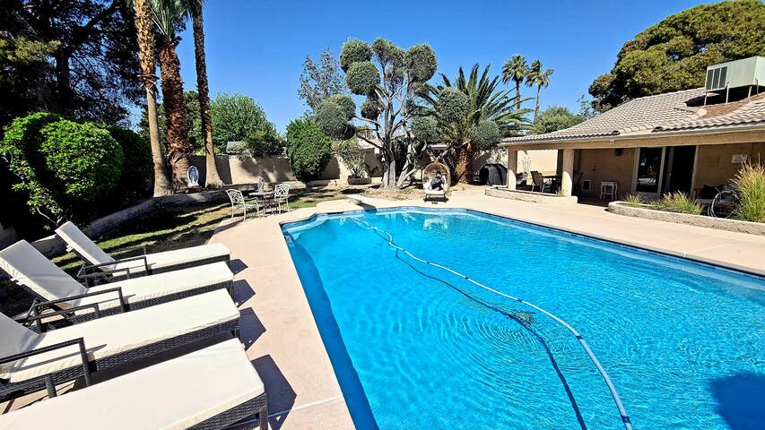 1/2 Acre Estate nr Strip 1mi-S. LVBlvd|5min-Airpt