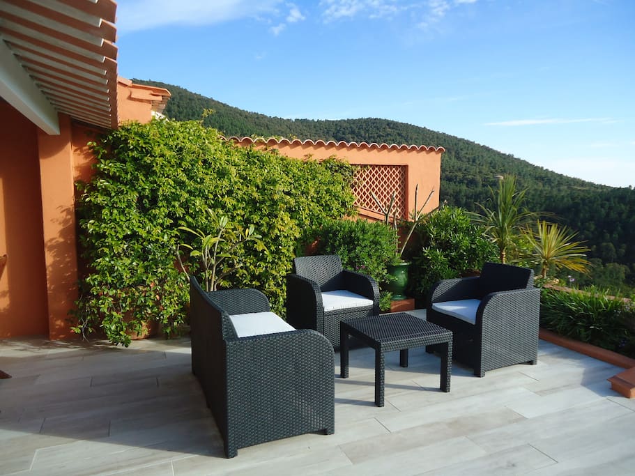 Le salon sur la terrasse