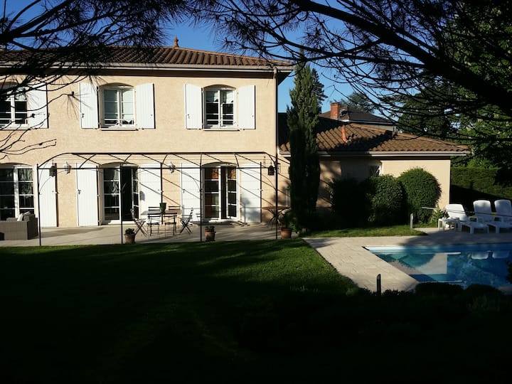 Lyon Vacation Rentals House and Apartment Rentals Airbnb