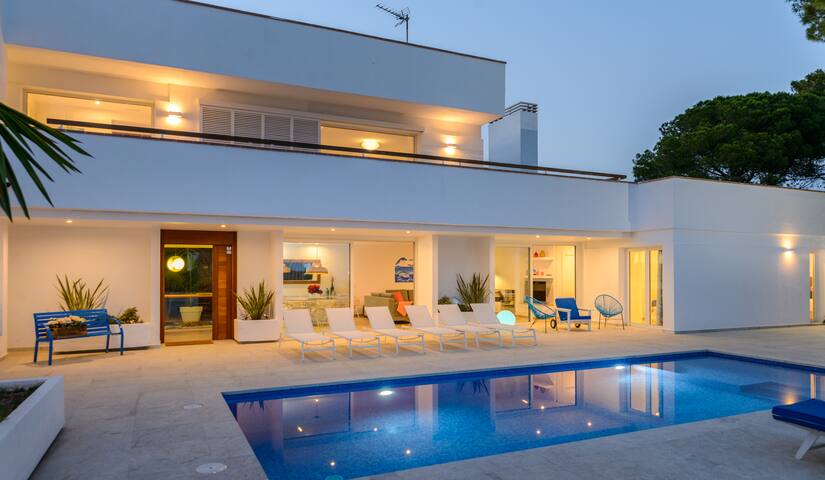 Juca Blanca – Costa Brava, sea views, and forest gallery image 5