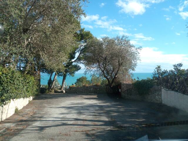 Castro Salento Villa in villaggio esclusivo gallery image 2