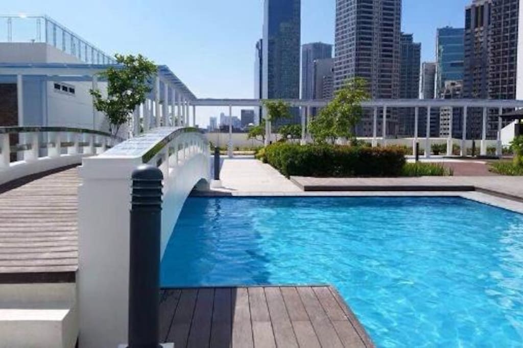 Swimming pool. Photo from Locanto