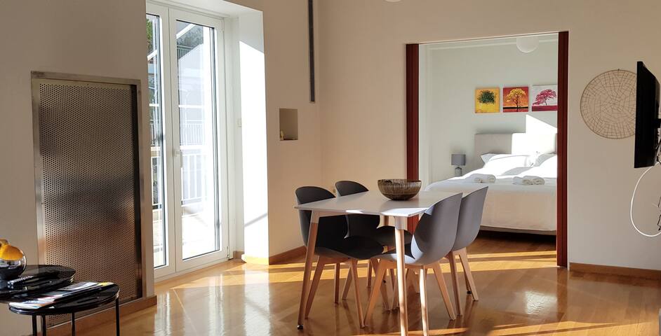 Penthouse of light @Koukaki gallery image 2