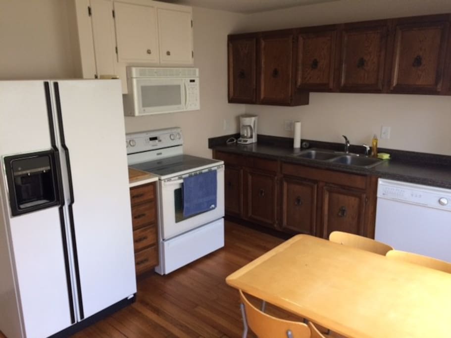 Full Kitchen