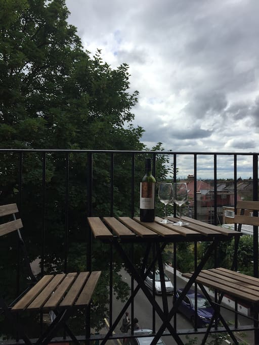 West-facing balcony with panoramic views of the London skyline and stunning sunsets every night