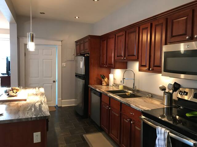 Suite on Germain