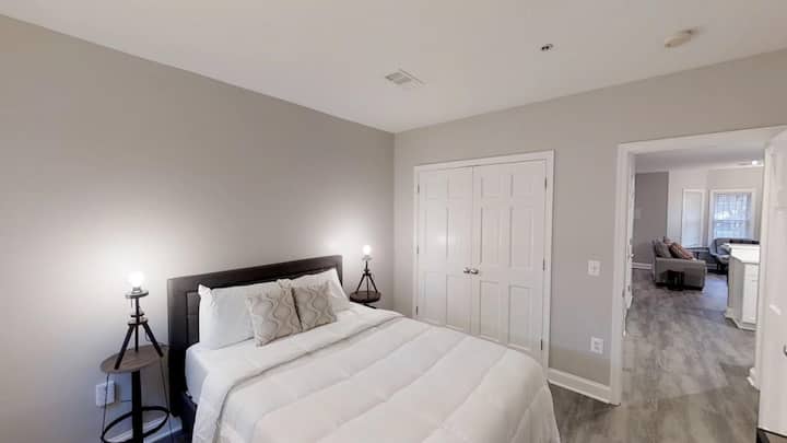 Spavaća soba 1 - bračni krevet (1,6x2)