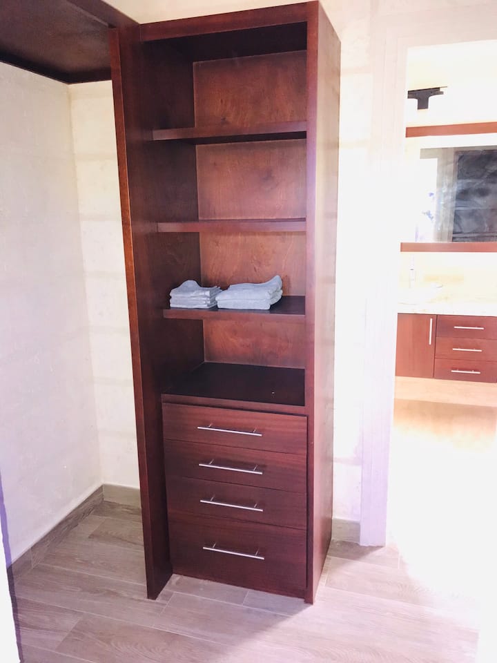 خزانته (ماستر) 