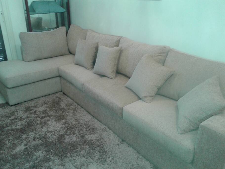 COUCH AND SOFABED