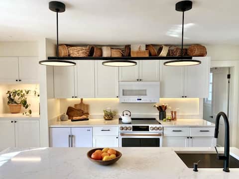 Hill-Ross Guest Suite