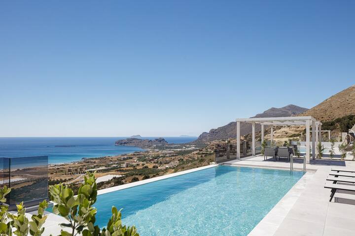 Infinity pool★Seaview★New villa in Falasarna bay gallery image 3