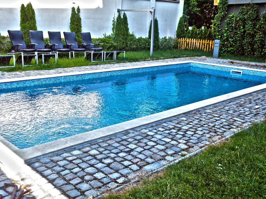 Outdoor swimming pool