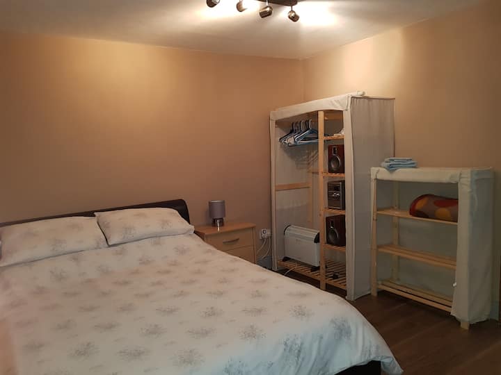 Camera king-size superiore (camera
matrimoniale adiacente)