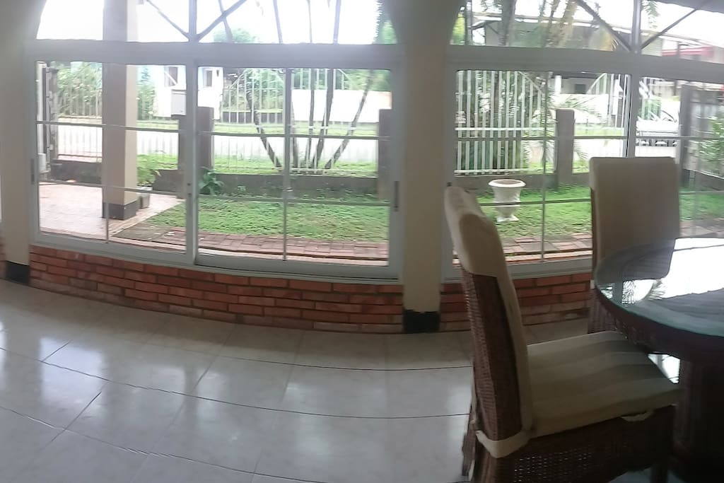 Outdoor/indoor space