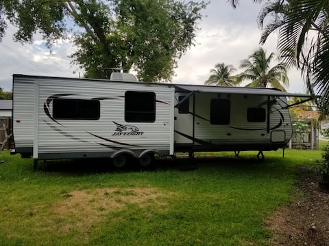 Comfortable RV apartment in Orlando, Florida