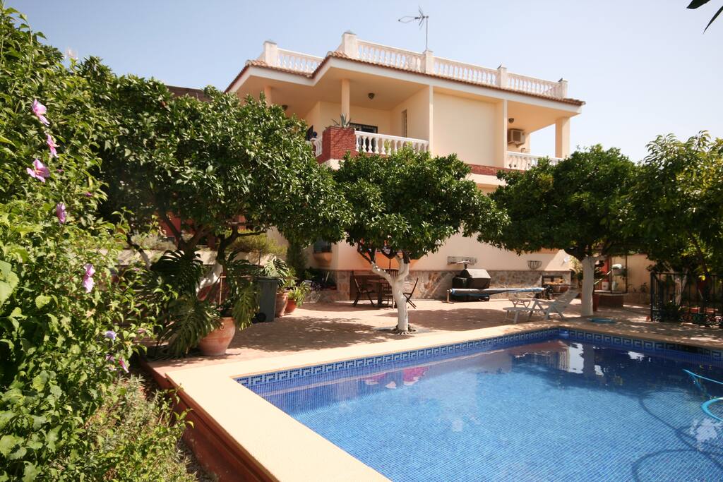 "Aliblanca vue du jardin