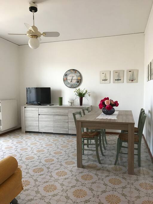 Soggiorno con divano letto