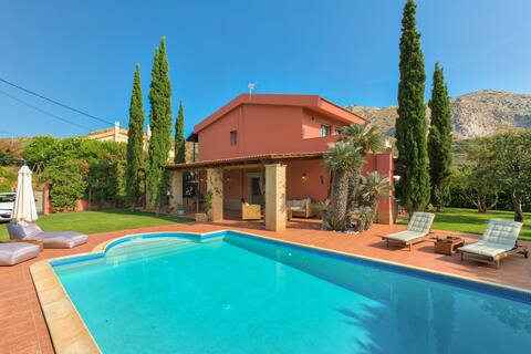 Casa Del Sol Villa