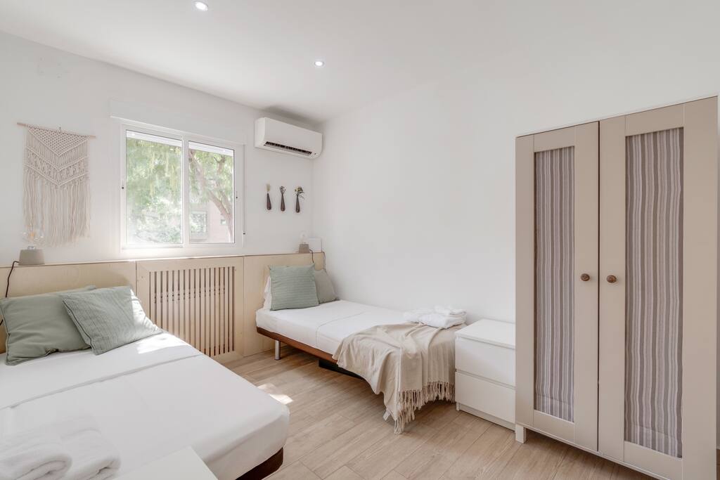 Room 2