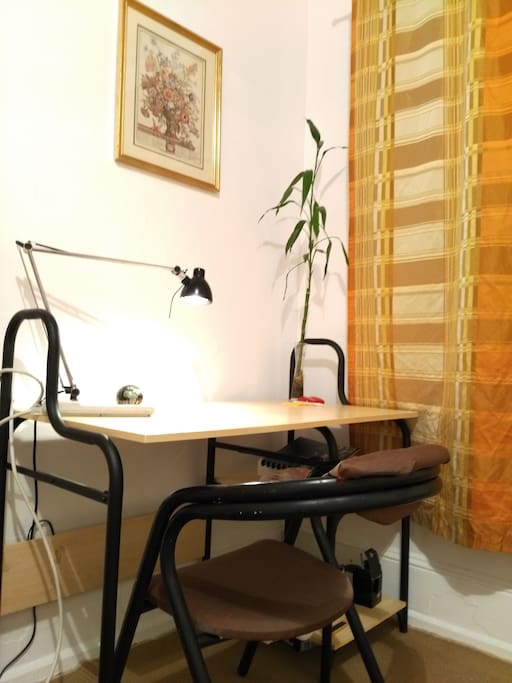 Big stable desk with further chair