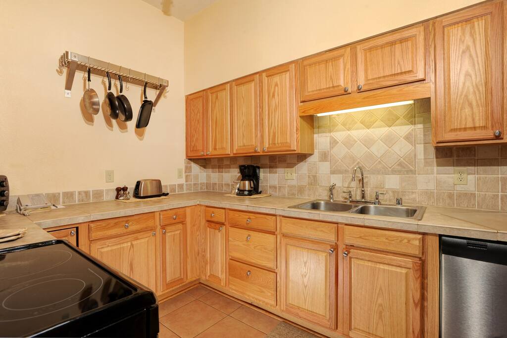 Cook to your heart's content in the fully-equipped kitchen