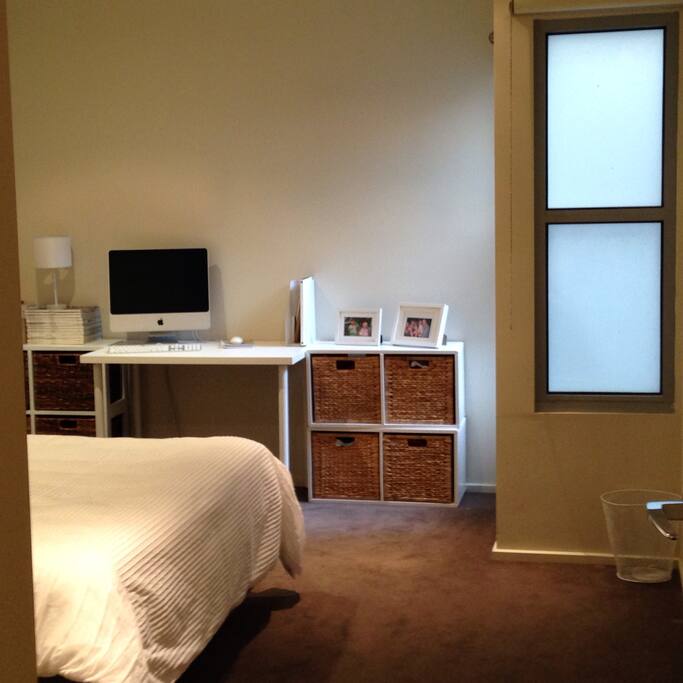 Entrance view to the queen bedroom