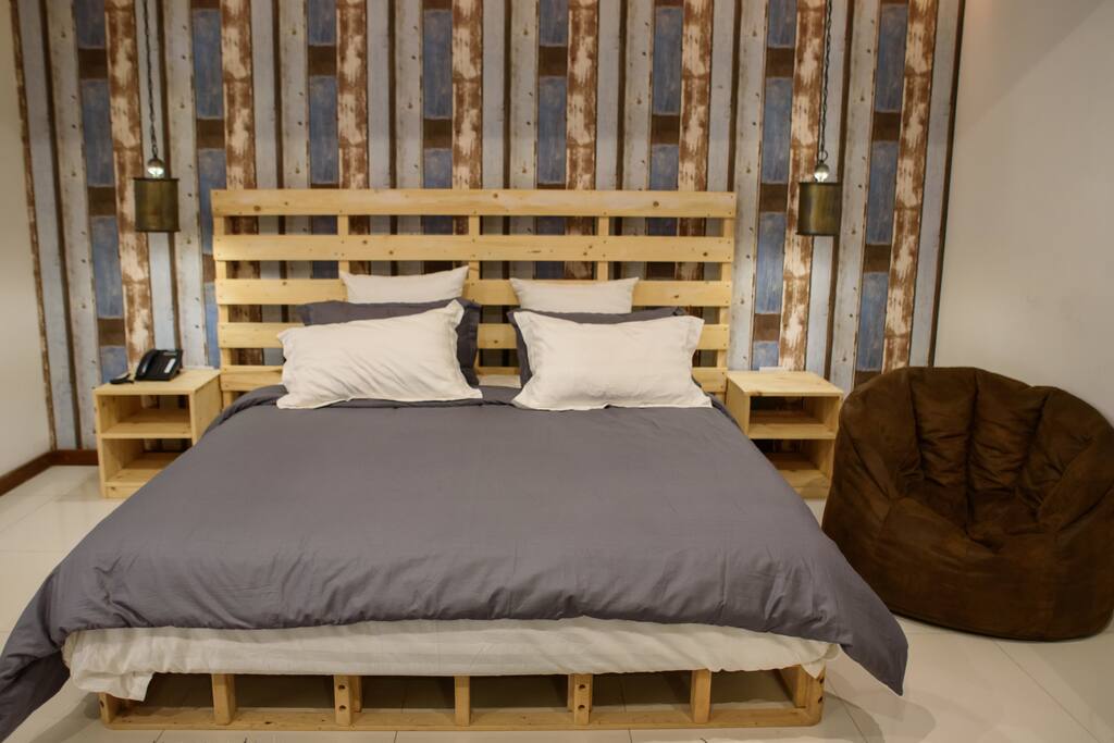 King sized bed