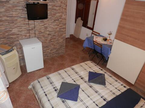 Guest House Tiho - Double Room S1