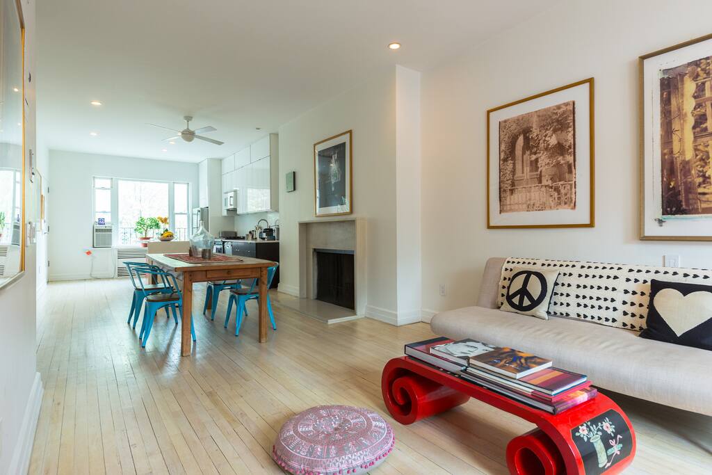 View looking towards the Vanderbilt Avenue side of the apartment