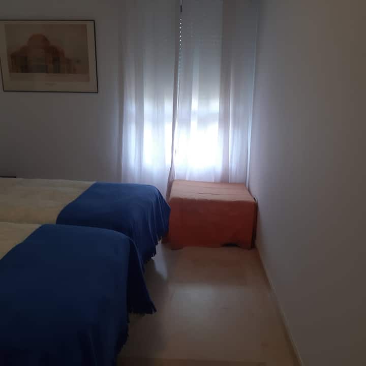 საძინებელი 1