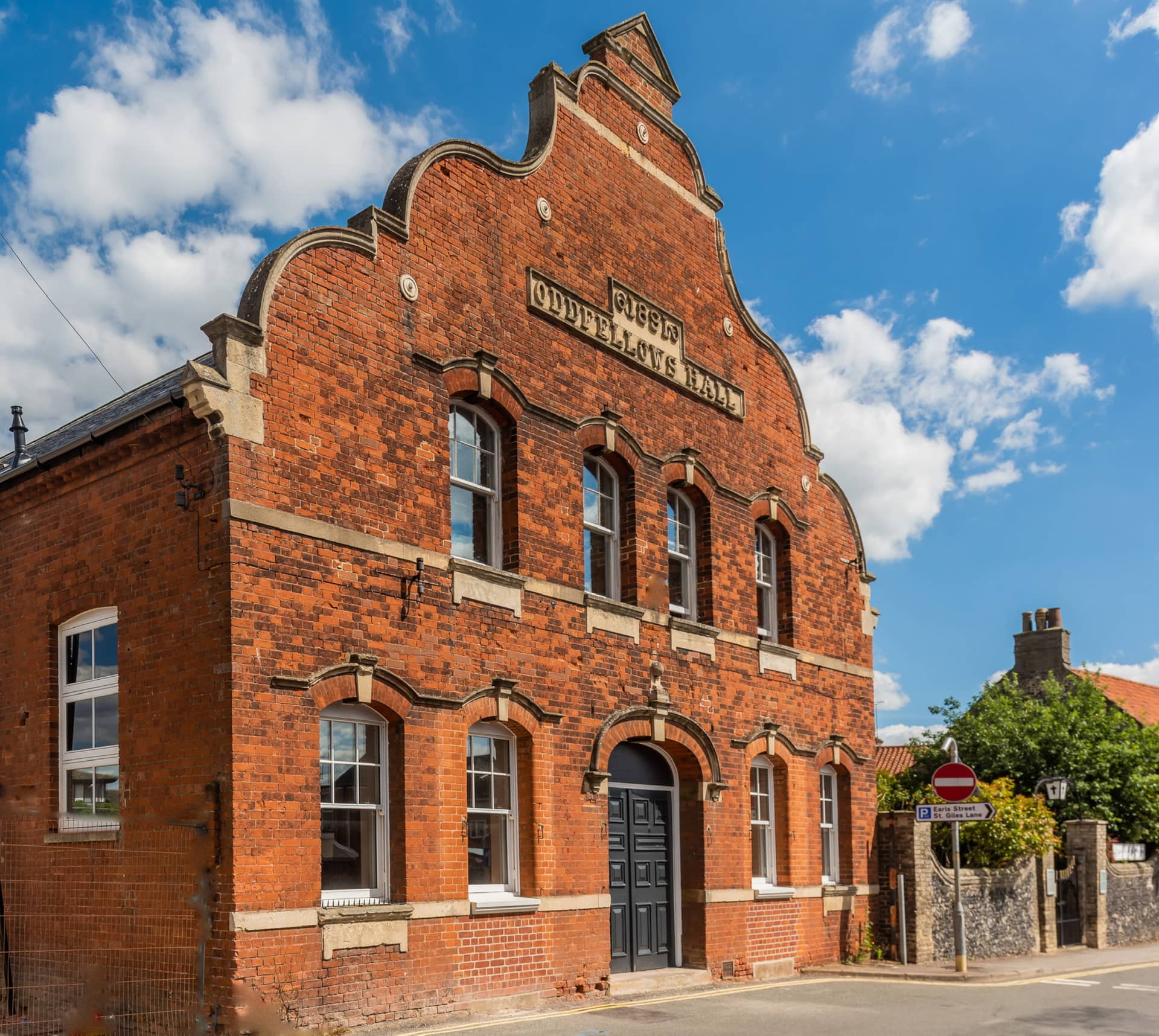 Stunning one bed apartment in the town centre