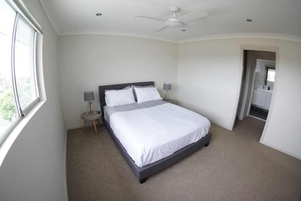 Main bedroom with Walk-in robe and ensuite