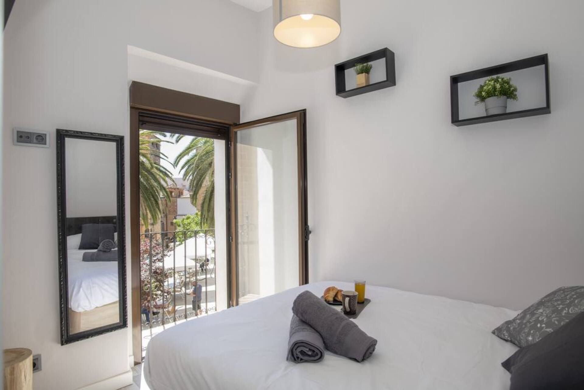 Elegante Apartamento para 5 en el centro de Cáceres con wifi — photo 2