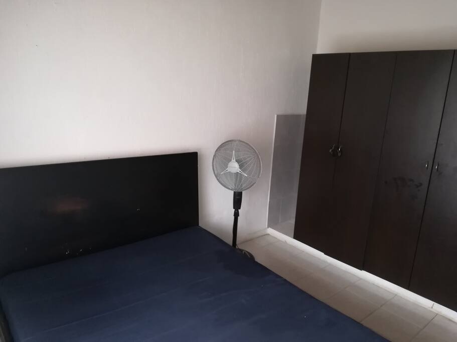 Cuarto 3 con una cama doble